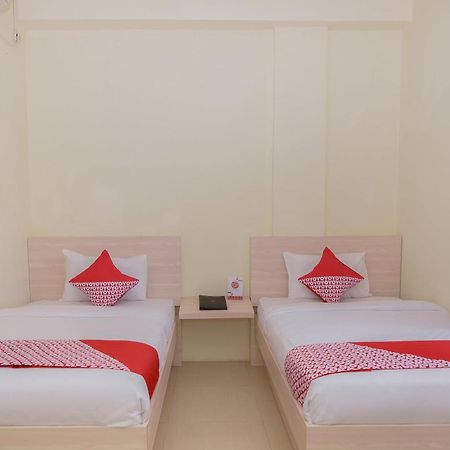 Capital O 854 Ub Caisar Hotel Banda Aceh Dış mekan fotoğraf