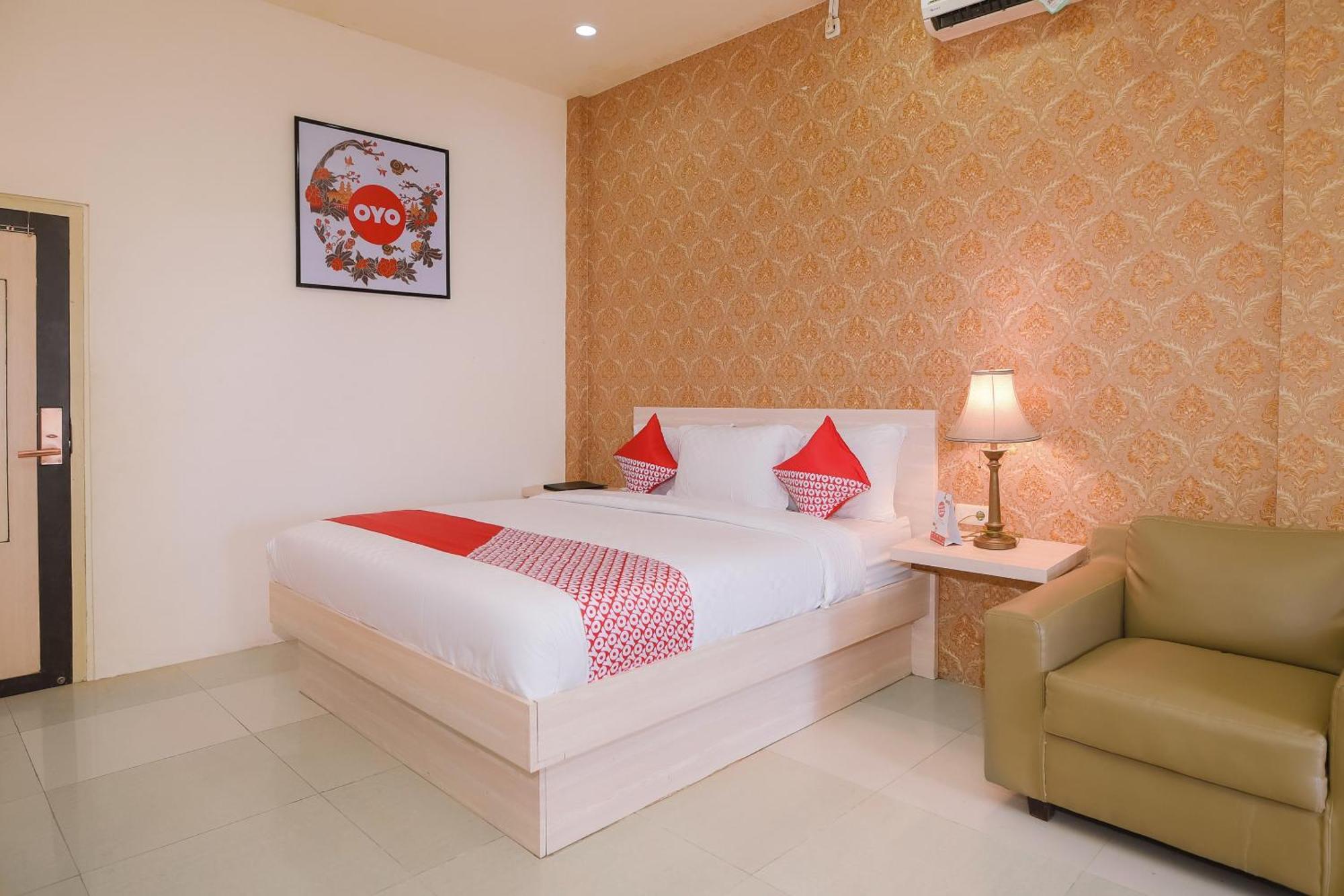 Capital O 854 Ub Caisar Hotel Banda Aceh Dış mekan fotoğraf
